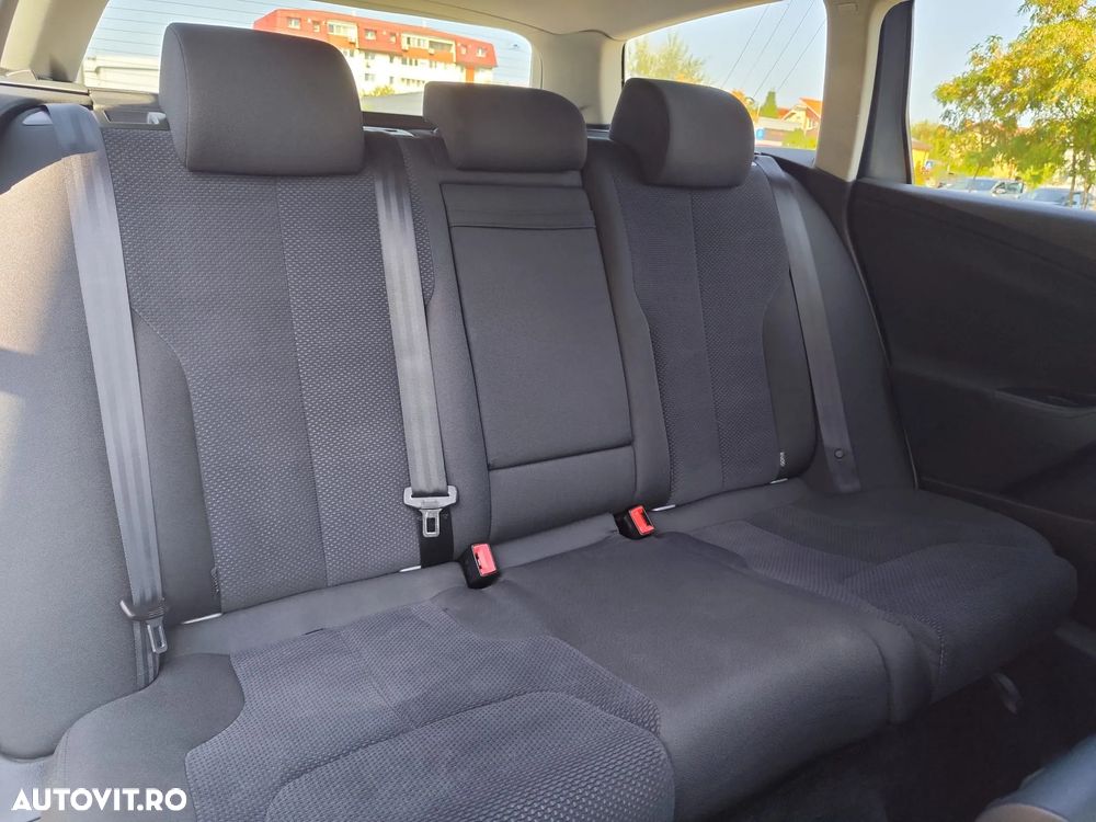 Volkswagen Passat 2.0 TDI Comfortline DPF - 14