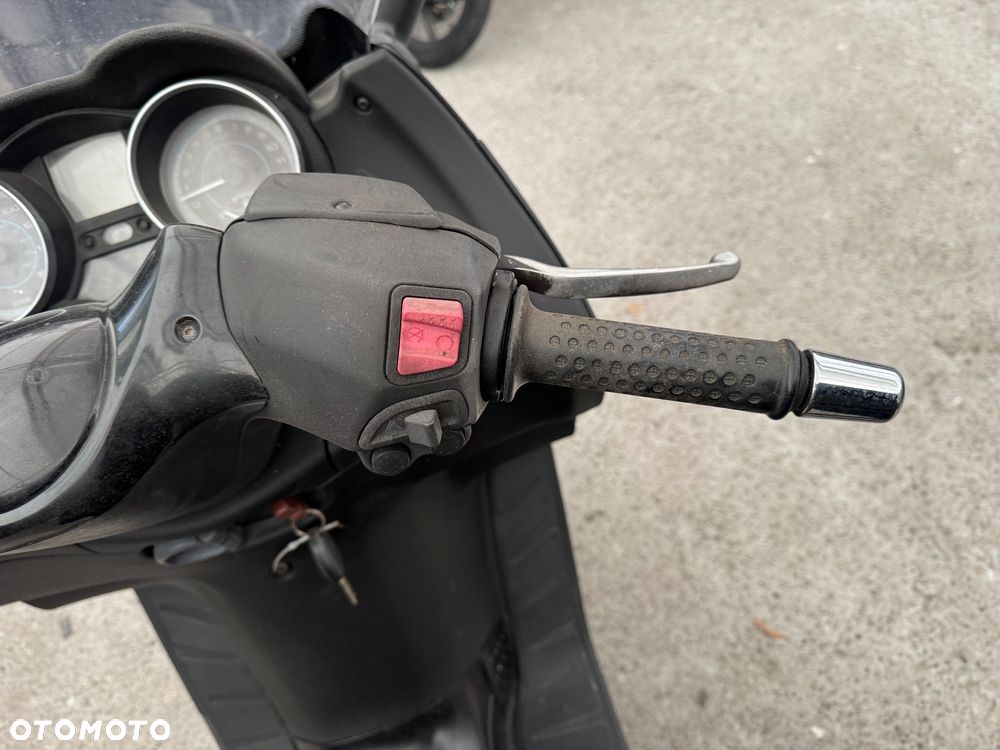 Piaggio Xevo - 10