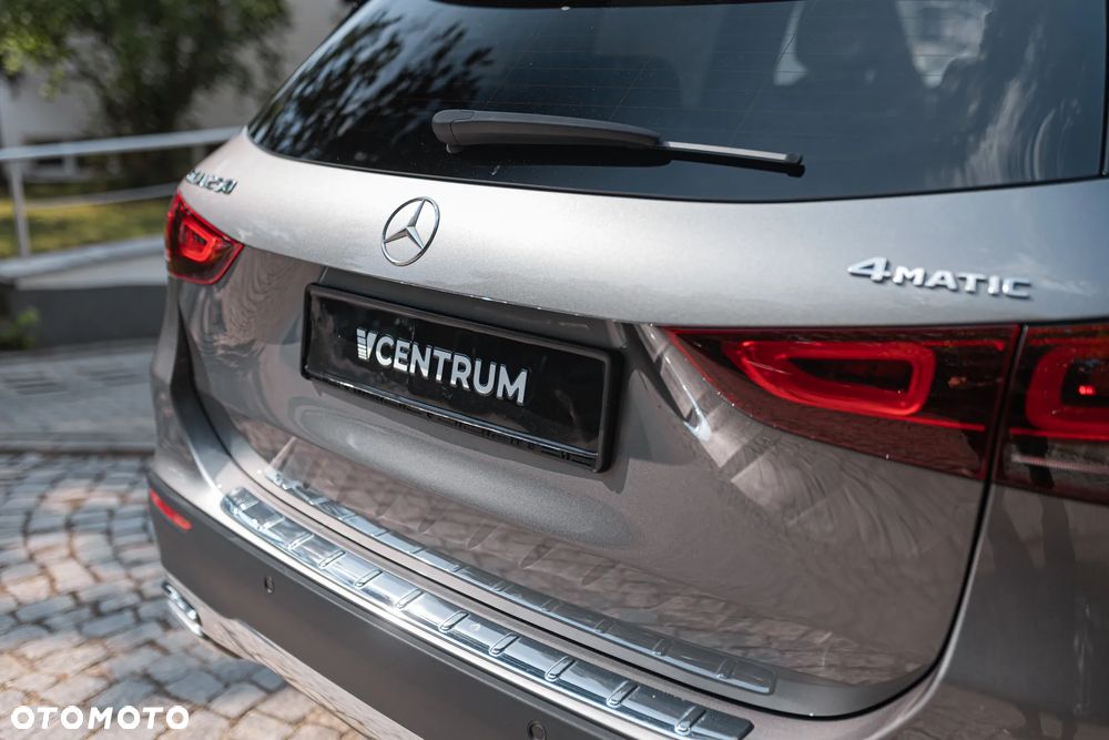 Mercedes-Benz GLA 250 Progressive - 10