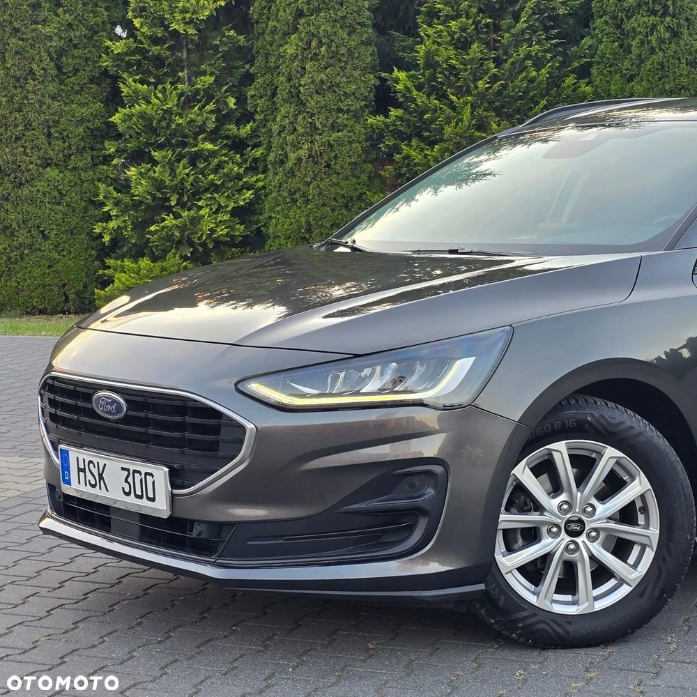 Ford Focus SW 1.0 EcoBoost Hybrid TITANIUM X - 3