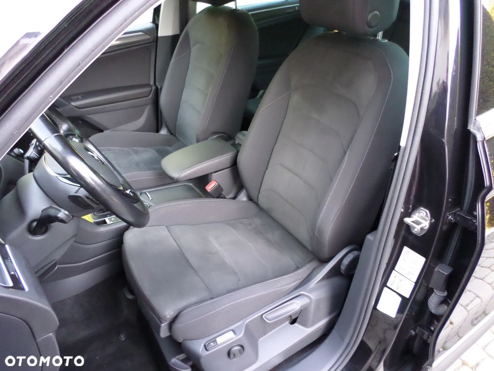 Volkswagen Tiguan - 32