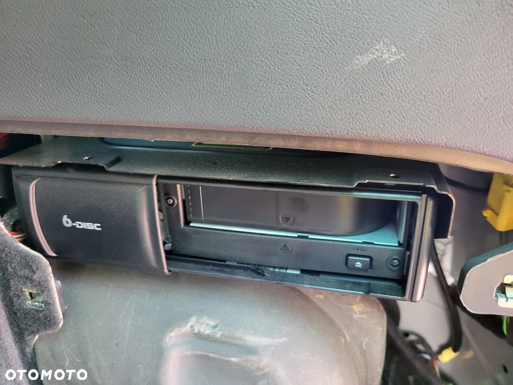 Volkswagen Touareg - 18