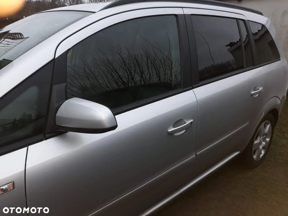Opel Zafira 1.8 Family - 9