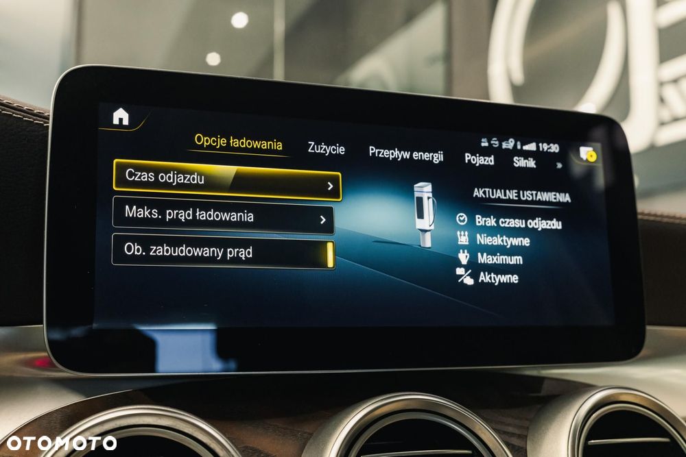 Mercedes-Benz GLC 300 e 4-Matic - 23