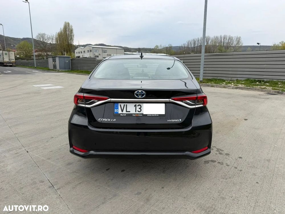 Toyota Corolla 1.8 HSD Business - 14