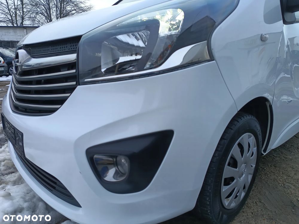 Opel Vivaro LONG L2H1 1.6 diesel 125kM 2018 rok SUPER STAN, WEBASTO, NIE WYMAGA WKŁADU FINANSOWEGO!!! - 16