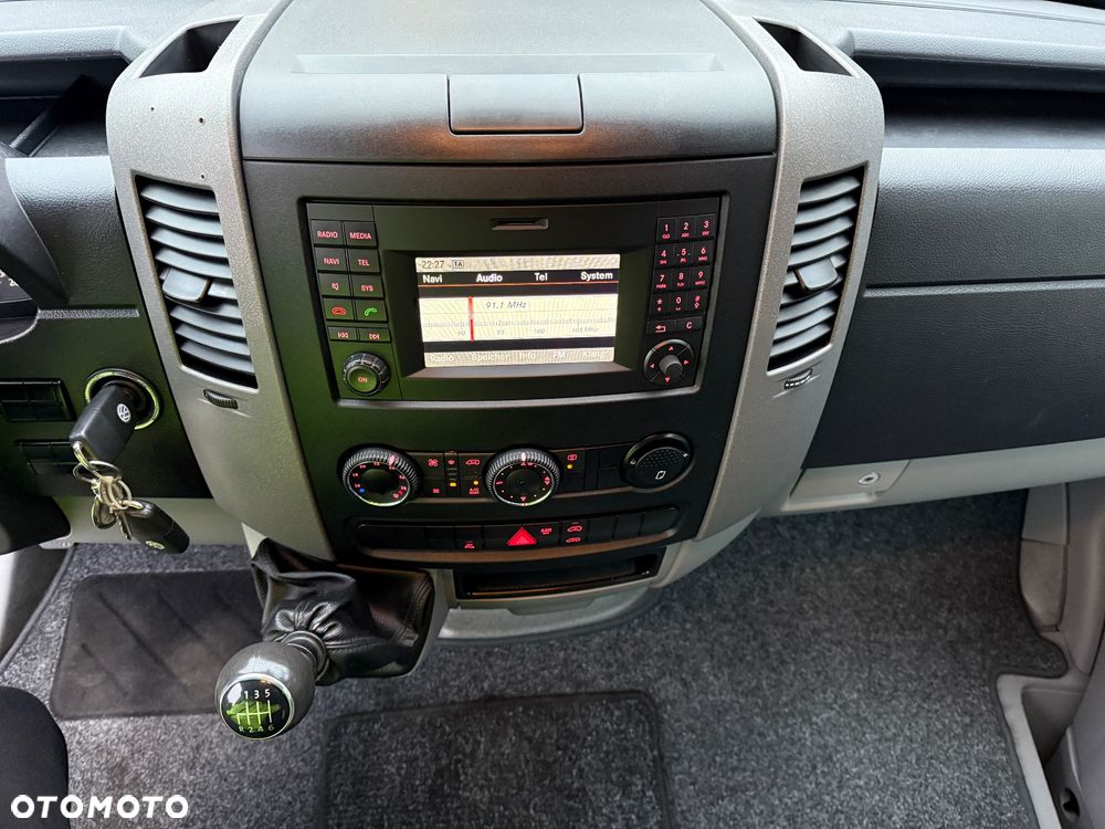 Volkswagen Crafter - 14