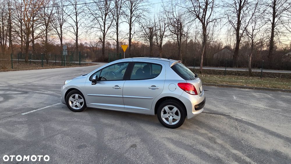 Peugeot 207 95 VTi Urban Style - 14