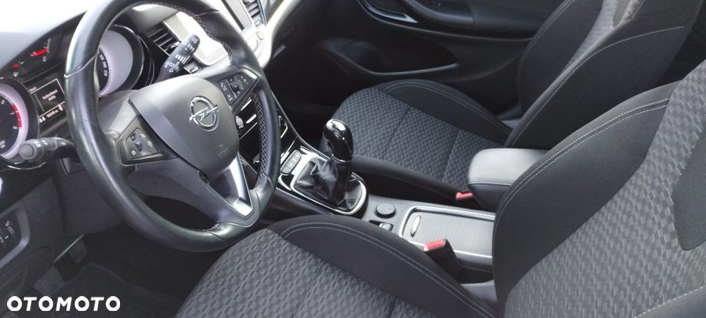 Opel Astra 1.4 Turbo Edition - 19