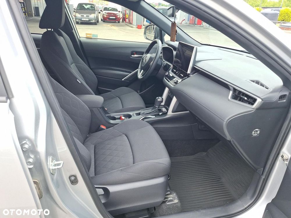 Toyota Corolla Cross - 9