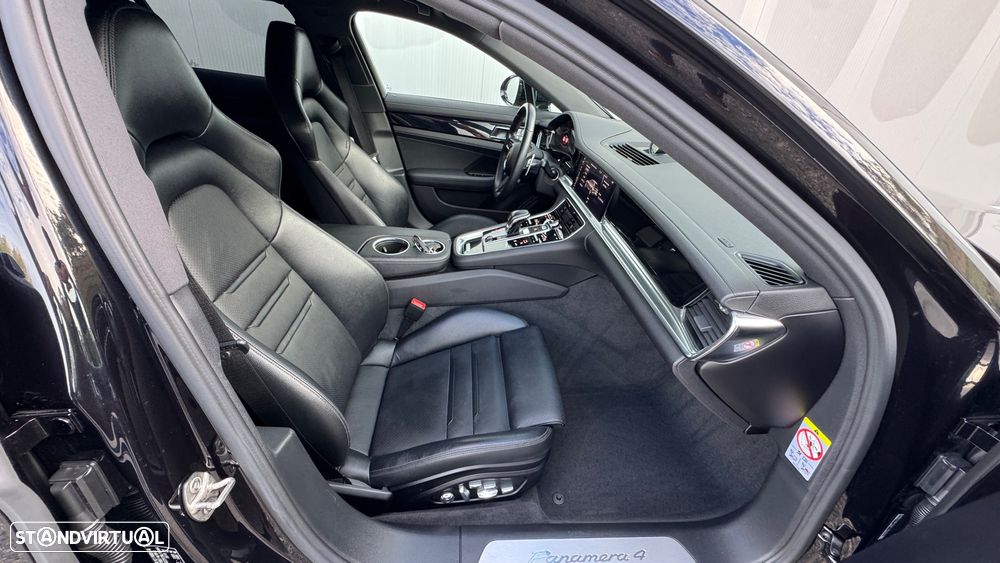 Porsche Panamera Sport Turismo 4 E-Hybrid - 28