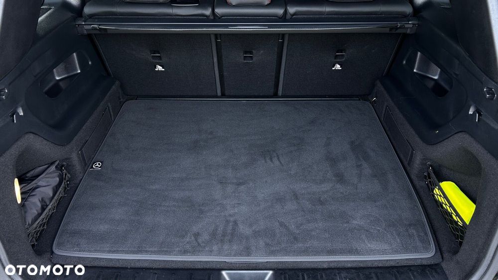 Mercedes-Benz GLB 200 AMG Line 7G-DCT - 30