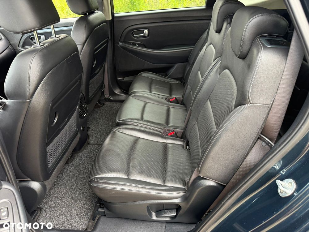 Kia Carens 1.7 CRDi M 7os - 24
