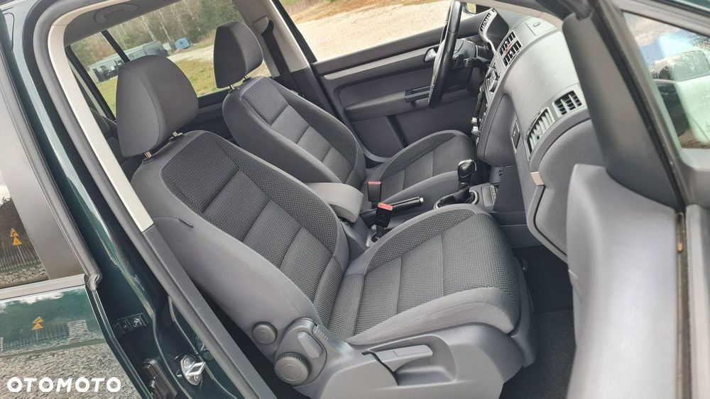 Volkswagen Touran - 7