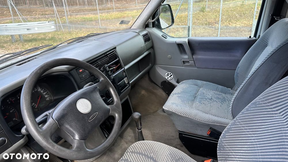 Volkswagen Transporter - 13