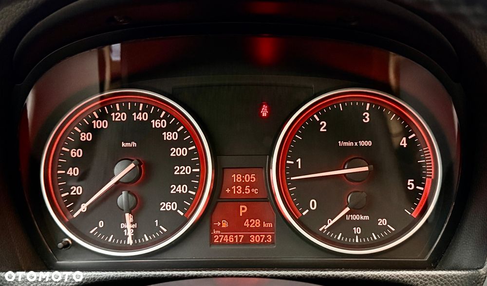 BMW Seria 3 330xd DPF Touring - 25