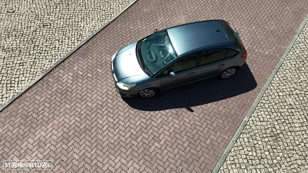 Citroën C4 1.4 16V SX - 6