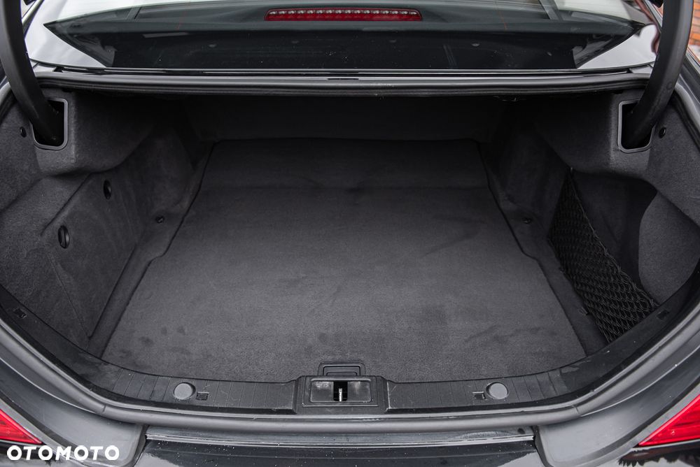 Mercedes-Benz CLS 500 - 26