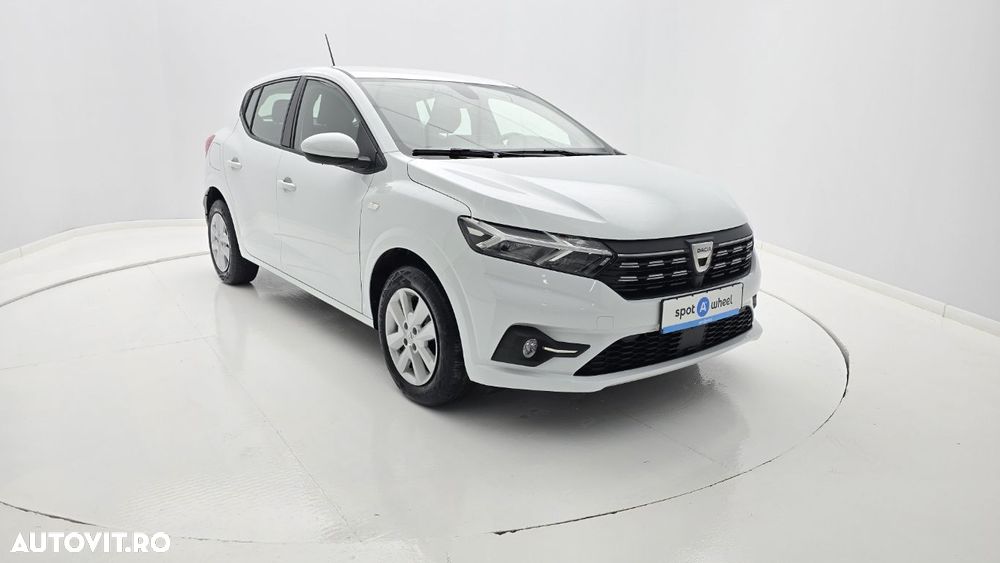 Dacia Sandero - 5