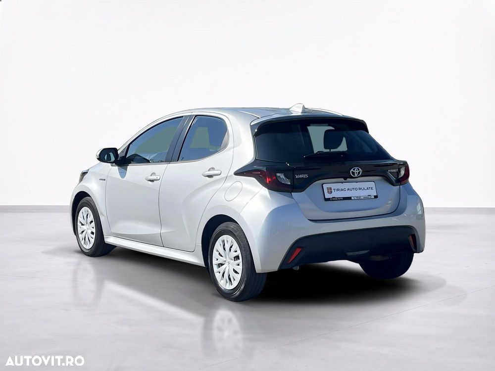 Toyota Yaris - 4