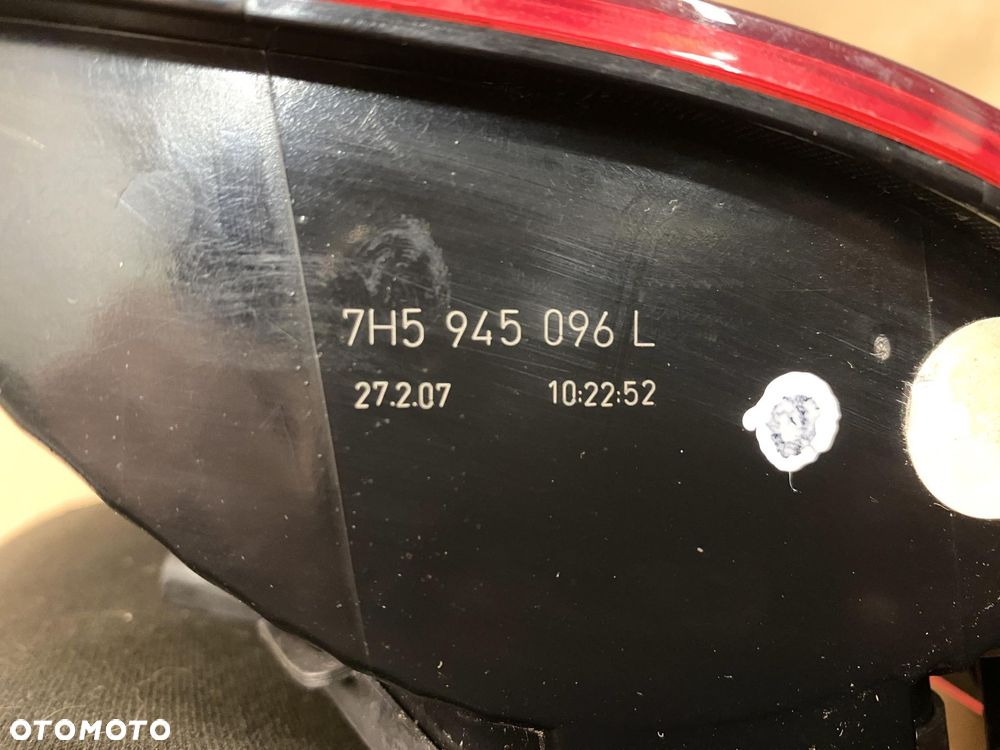 VW TRANSPORTER T5 03- LAMPA TYLNA PRAWA DO WERSJI Z KLAPĄ ORYGINALNA - 5