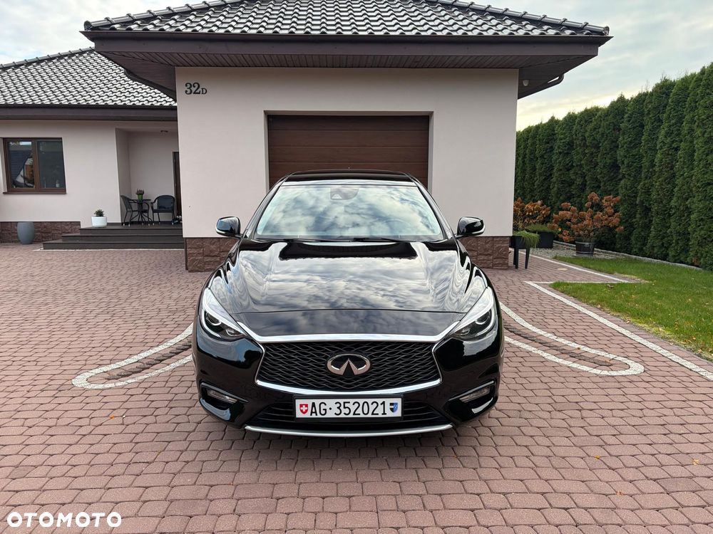 Infiniti Q30 2.2d DCT AWD Sport - 10