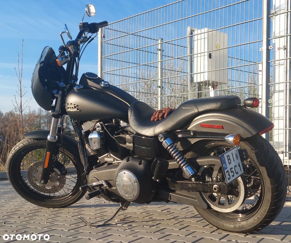 Harley-Davidson Dyna Street Bob - 2