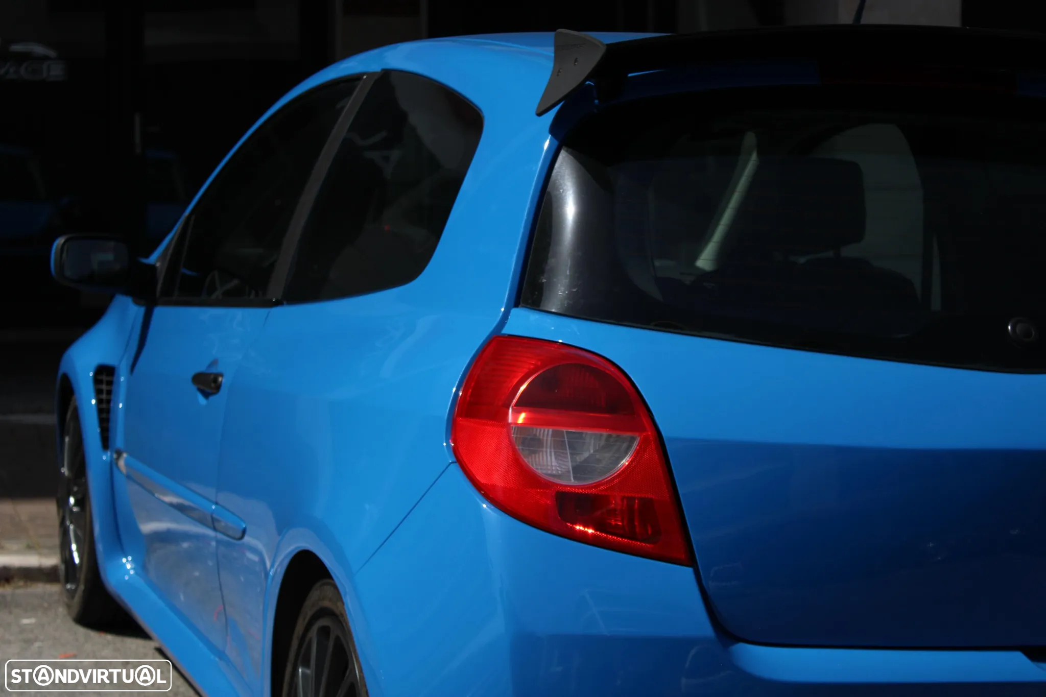 Renault Clio 2.0 16V RS - 16
