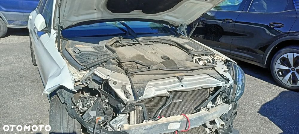 Mercedes-Benz Klasa C 250 (BlueTEC) d 7G-TRONIC Exclusive - 4