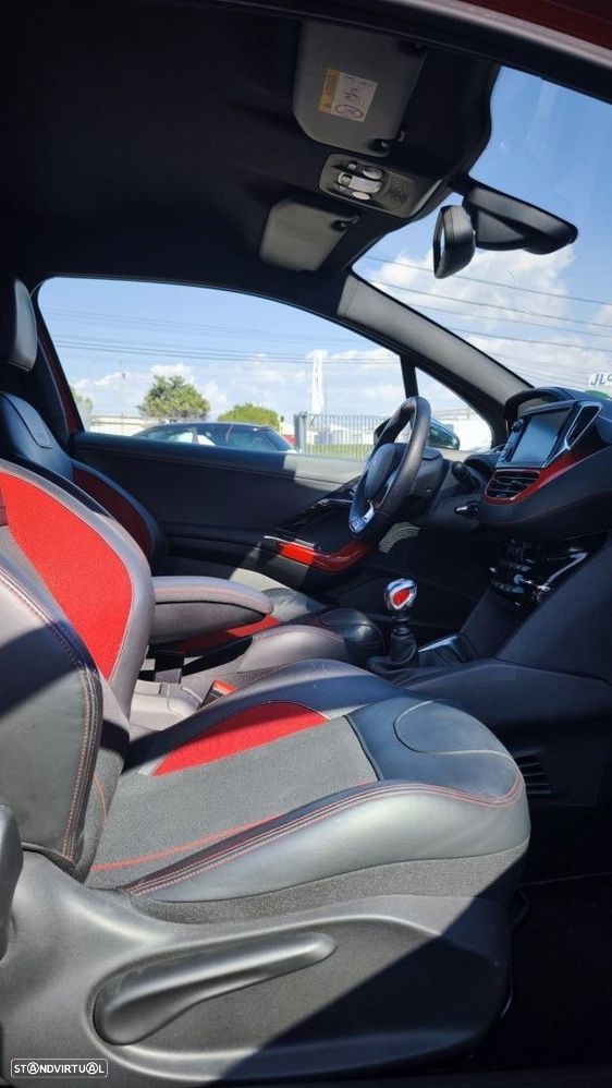 Peugeot 208 1.6 THP GTi - 13