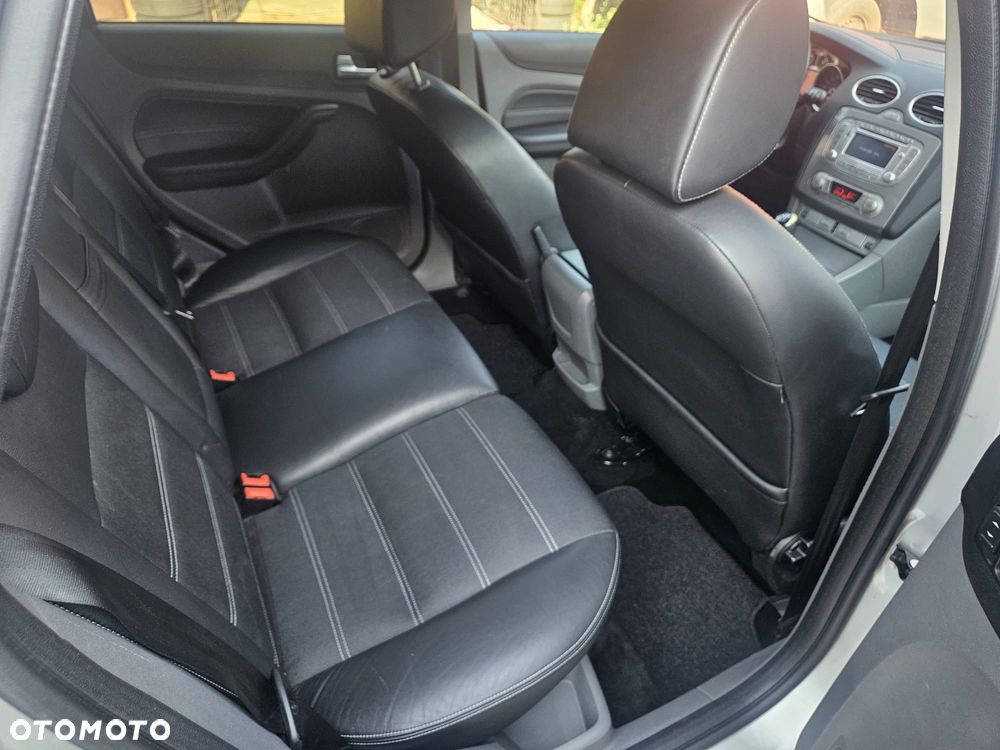 Ford Focus 1.8 Titanium - 15