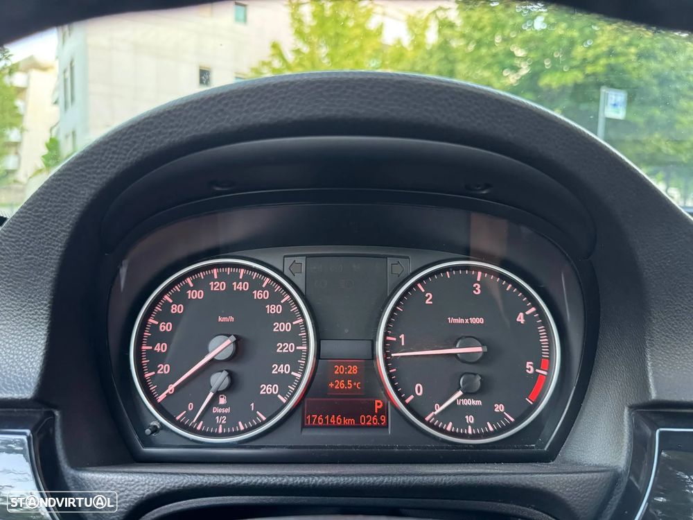 BMW 320 d Sport Auto - 3