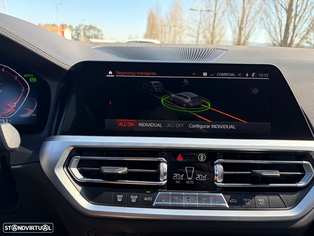 BMW 320 d Line Luxury Auto - 29