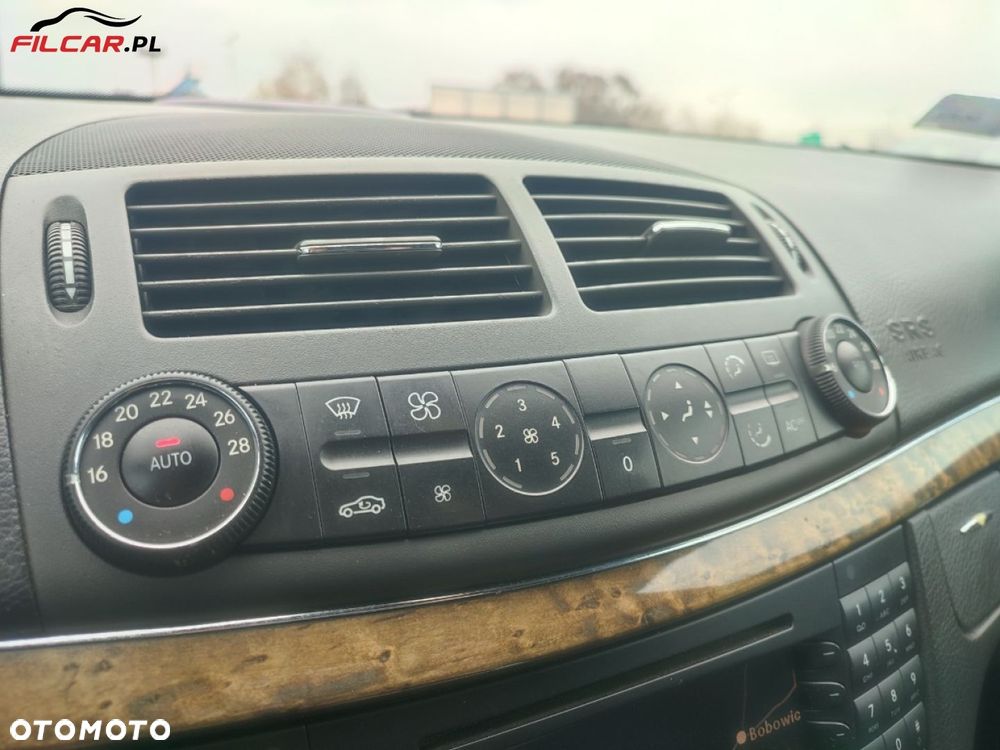 Mercedes-Benz Klasa E - 16