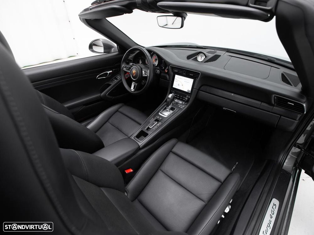 Porsche 911 (991) - 8