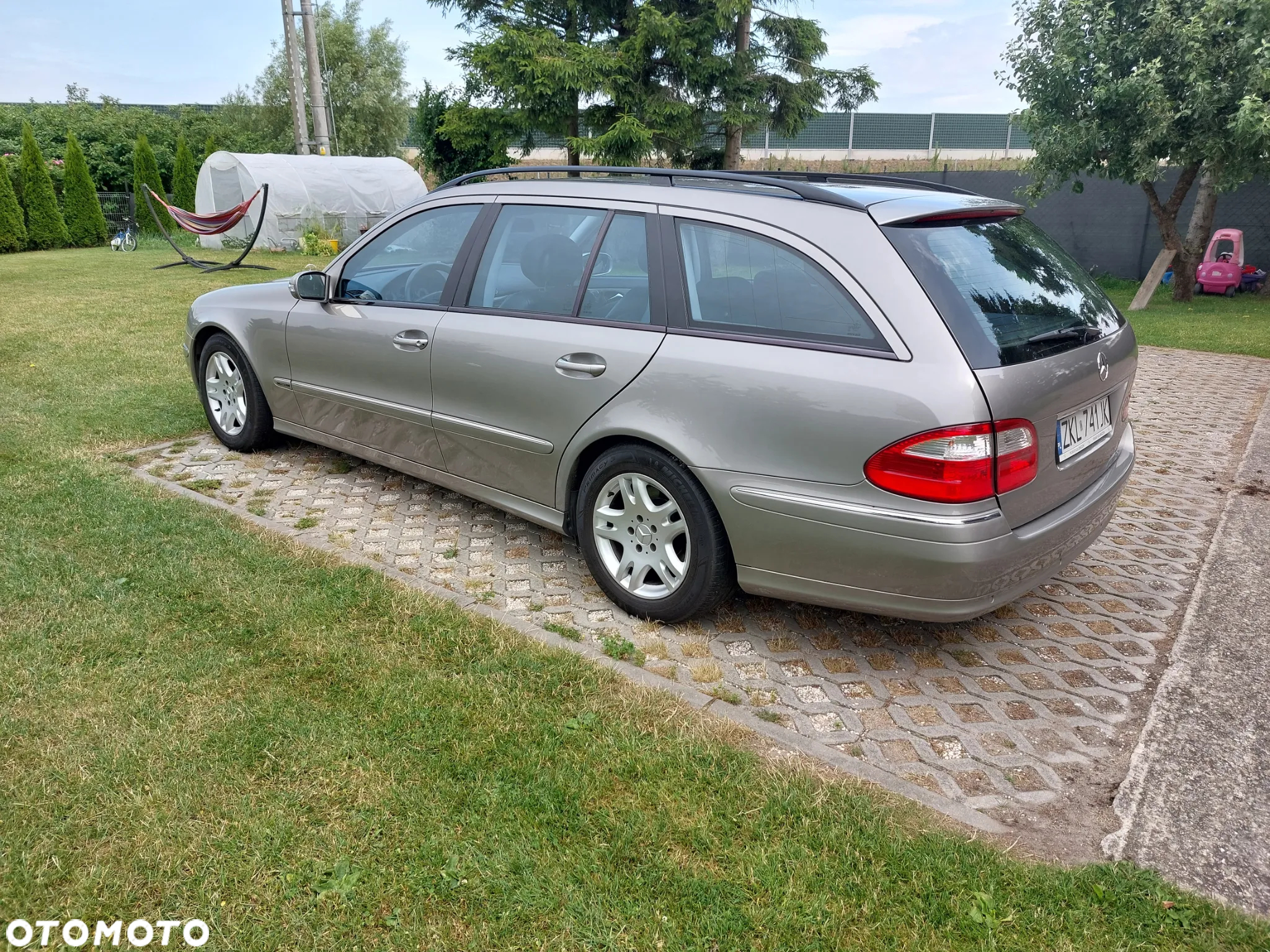 Mercedes-Benz Klasa E 320 CDI T Avantgarde - 17