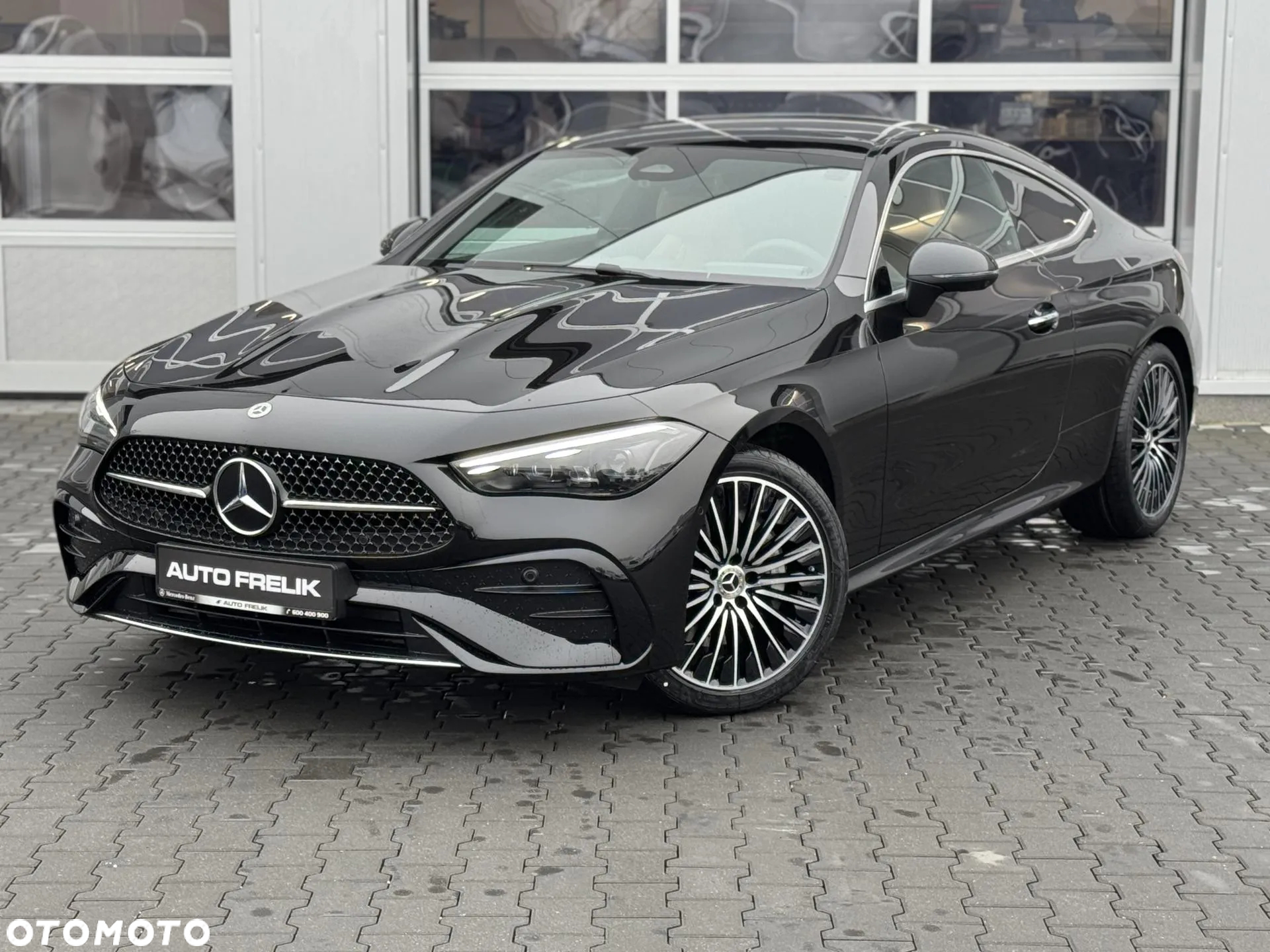 Mercedes-Benz CLE 300 4Matic Coupe 9G-TRONIC - 2
