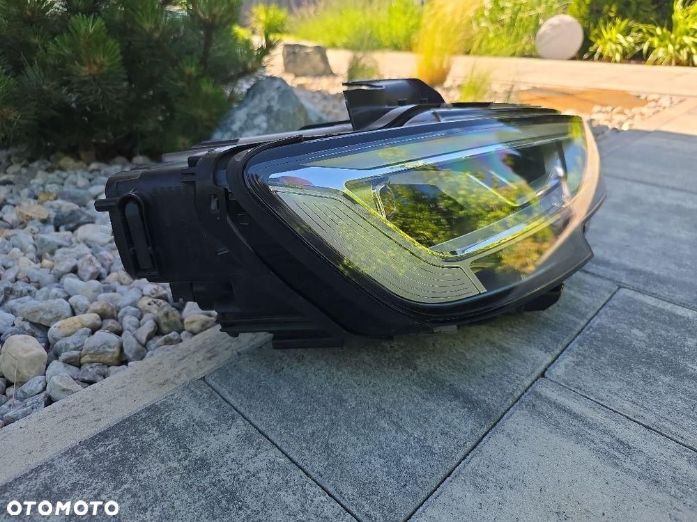 AUDI A3 S3 RS3 8V0 LIFT Lampa prawa przód Full Led Dynamic 8V0941034C 2017 - 4