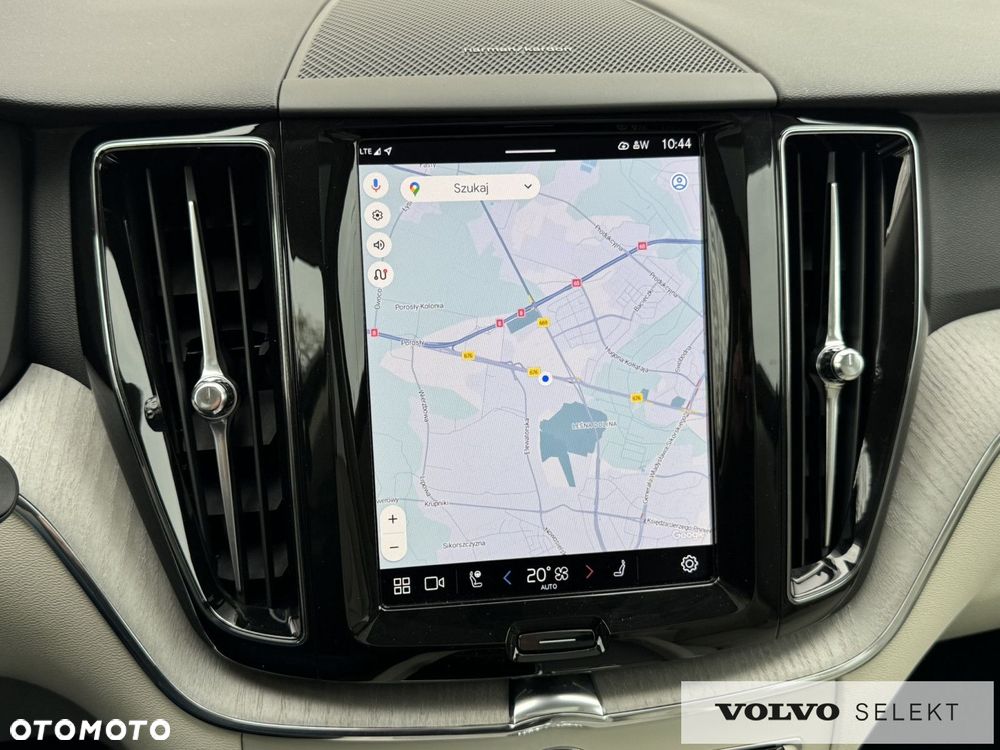 Volvo XC 60 T6 Plug-In Hybrid AWD Plus Dark - 24