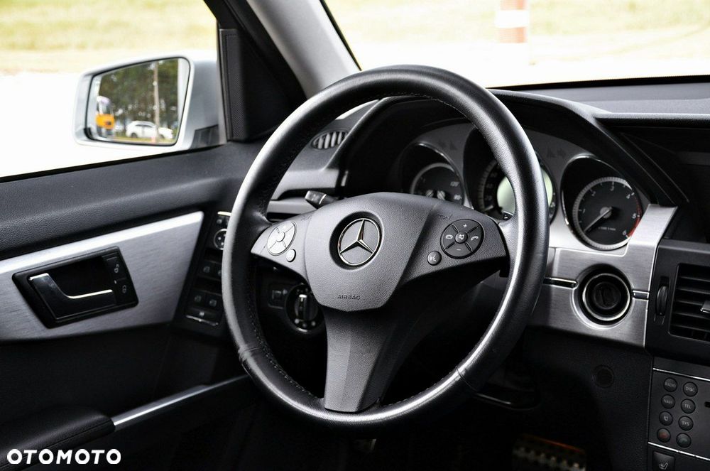 Mercedes-Benz GLK - 14