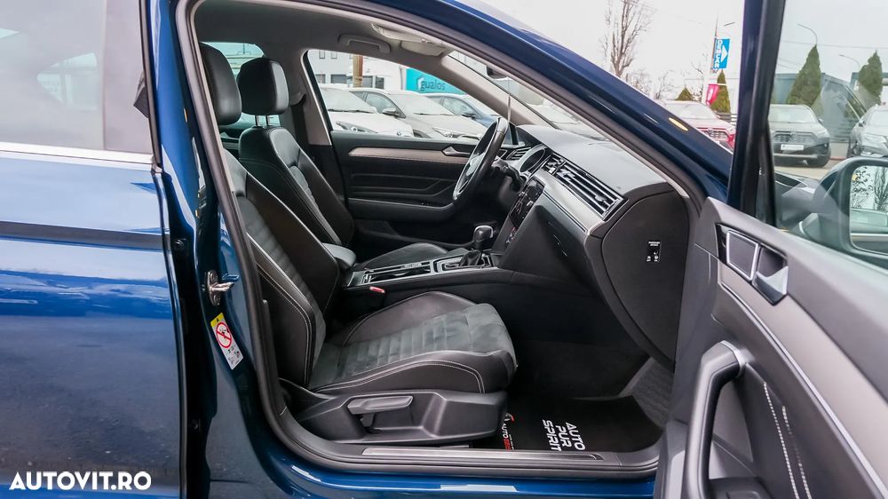 Volkswagen Passat 2.0 TDI DSG Highline - 25