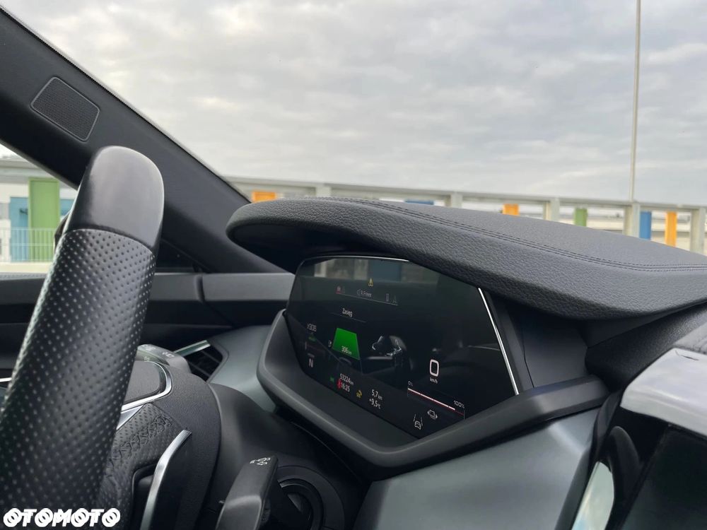 Audi e-tron GT 60 93kWh Quattro - 31