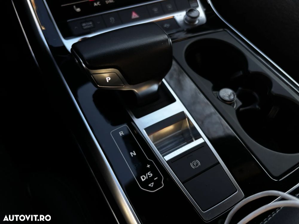 Audi Q8 - 31