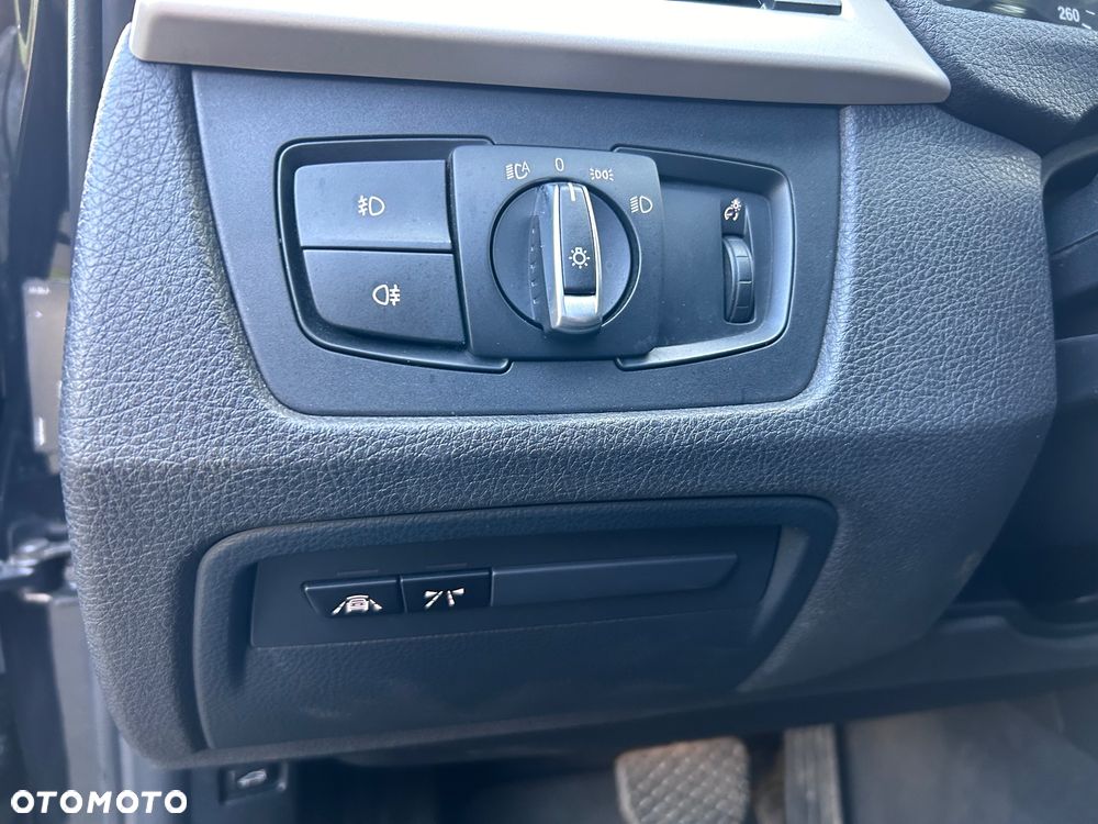 BMW Seria 3 318d Advantage - 17