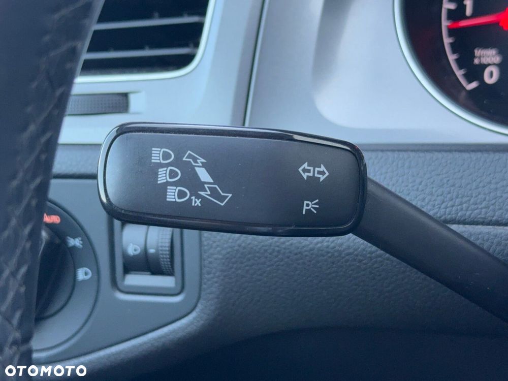 Volkswagen Golf Variant - 15