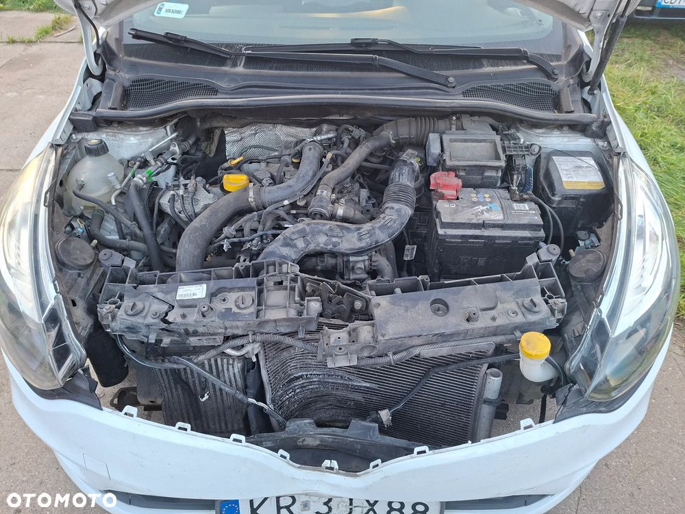 Renault Clio - 7