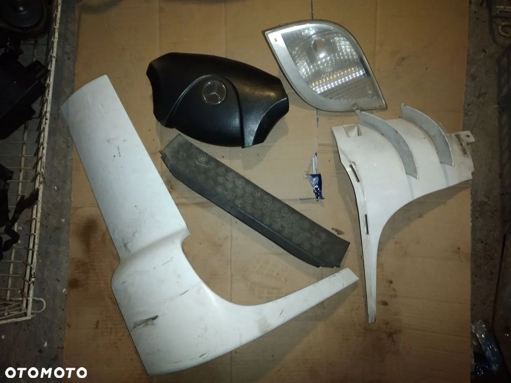 Mercedes Atego r2008r 818 błotnik przód tył 17,5cala lusterka wał elektryka stopień i inne - 21