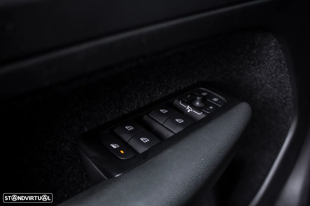 Volvo XC 40 1.5 T4 PHEV R-Design - 18