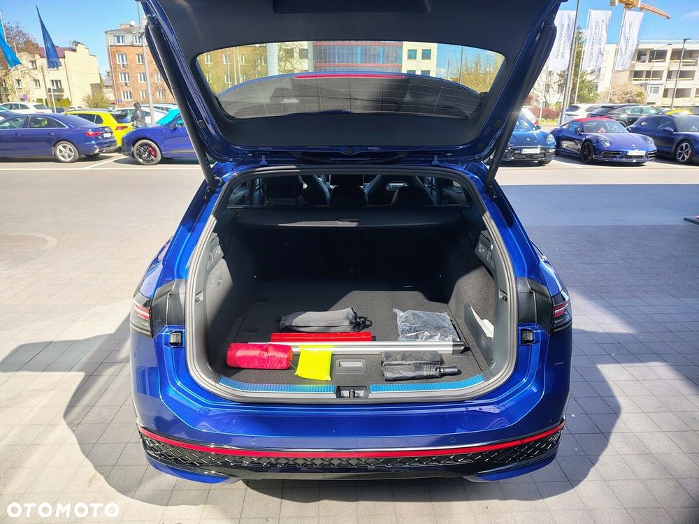 Volkswagen Passat - 9