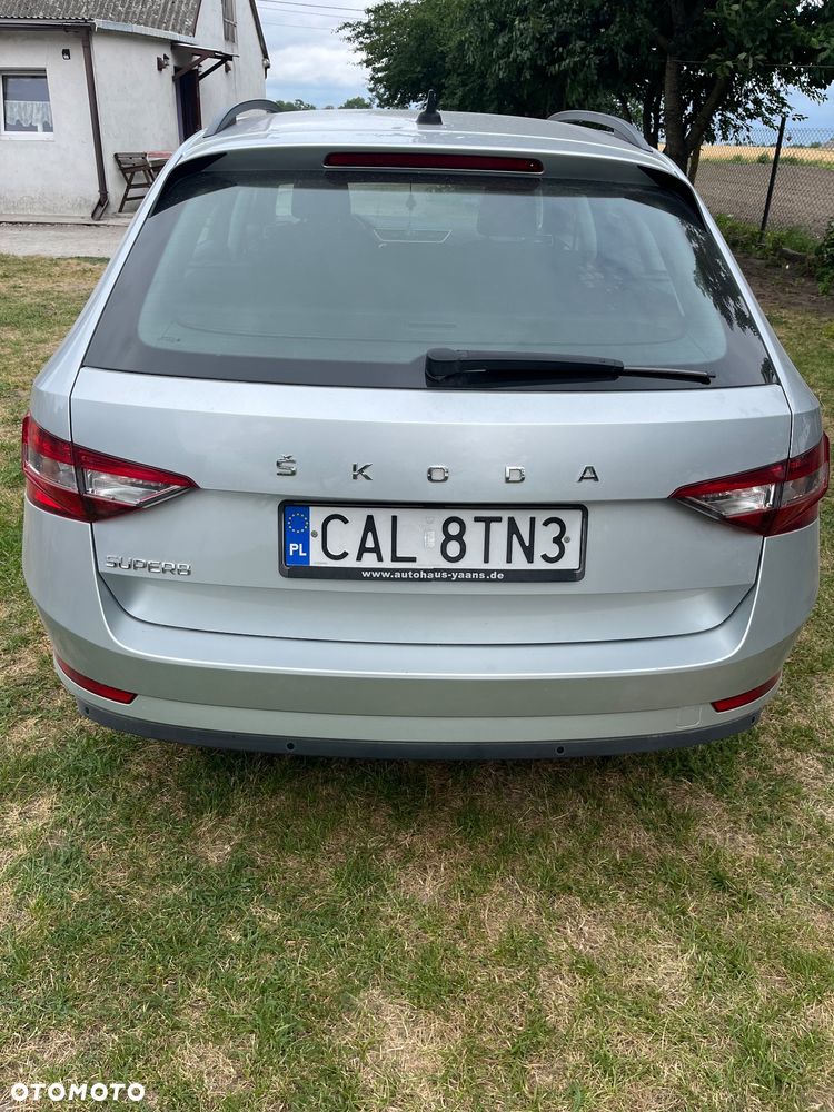 Skoda Superb 2.0 TDI Active DSG - 5